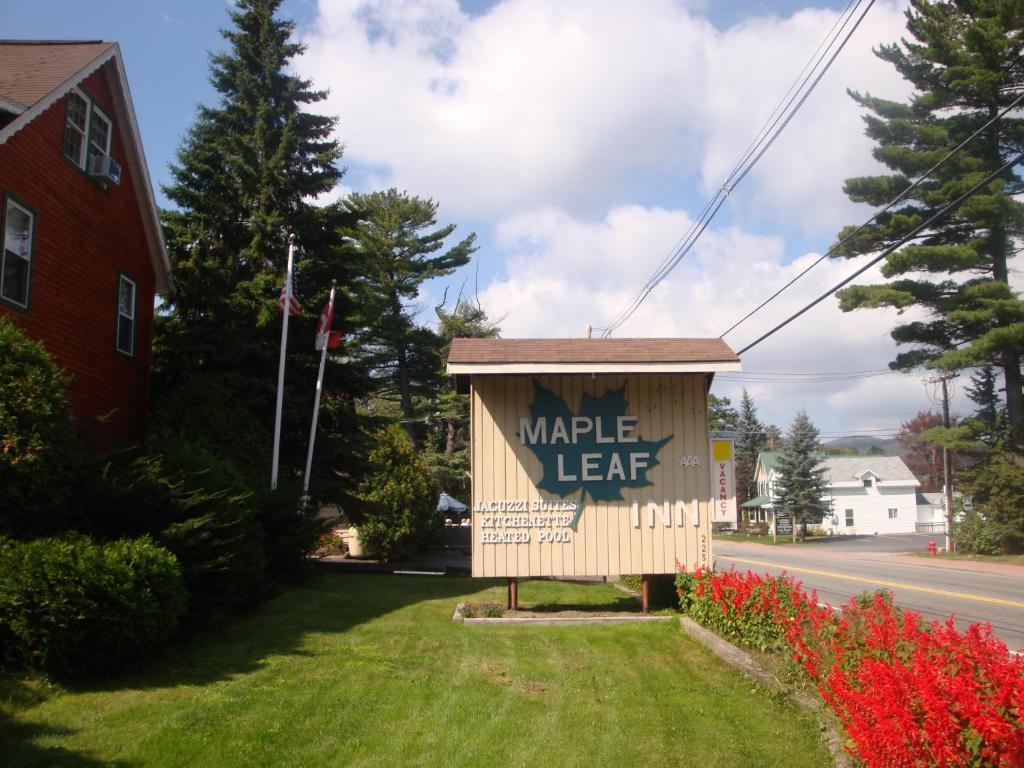 Maple Leaf Inn لايك بلاسيد المظهر الخارجي الصورة